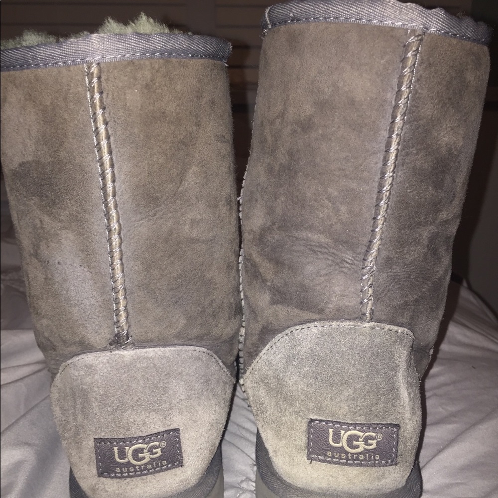 short grey uggs